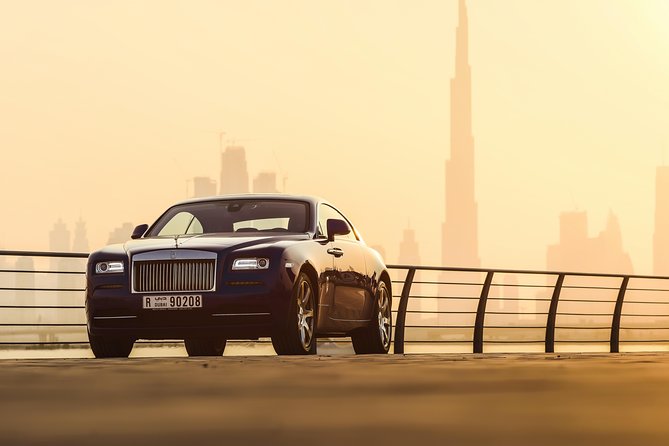 Luxury on Wheels: Why Tourists Love Dubai Car Rentals