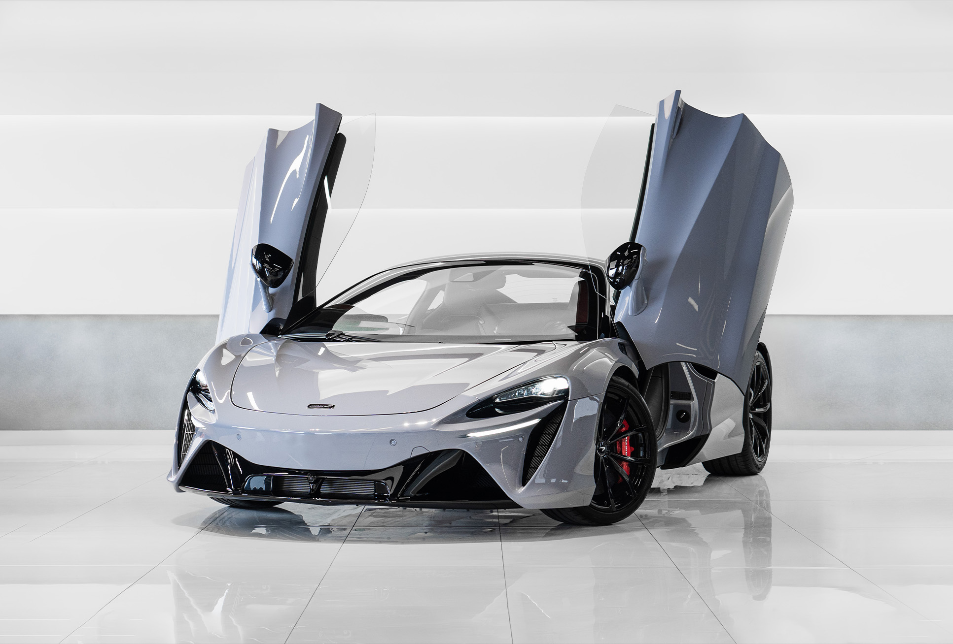 McLaren Artura Gray