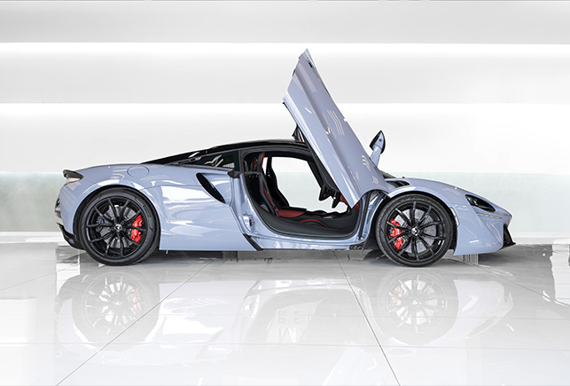 McLaren Artura Gray