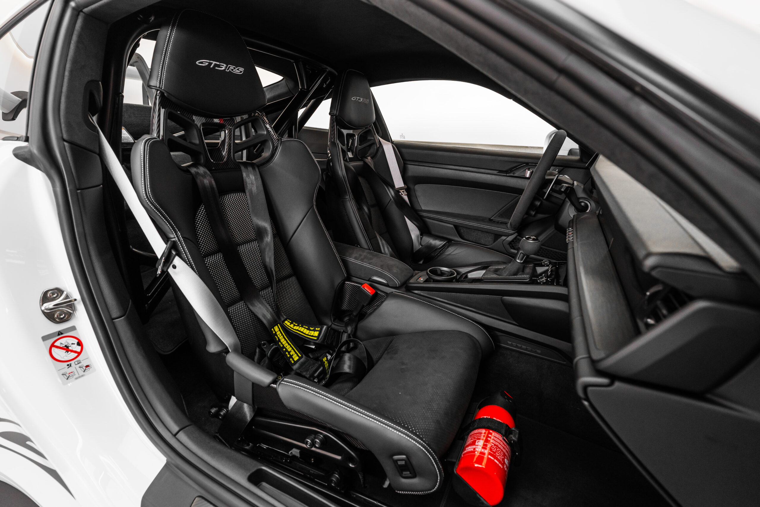 mkrentacar | Porsche GT3 RS Vehicle Image