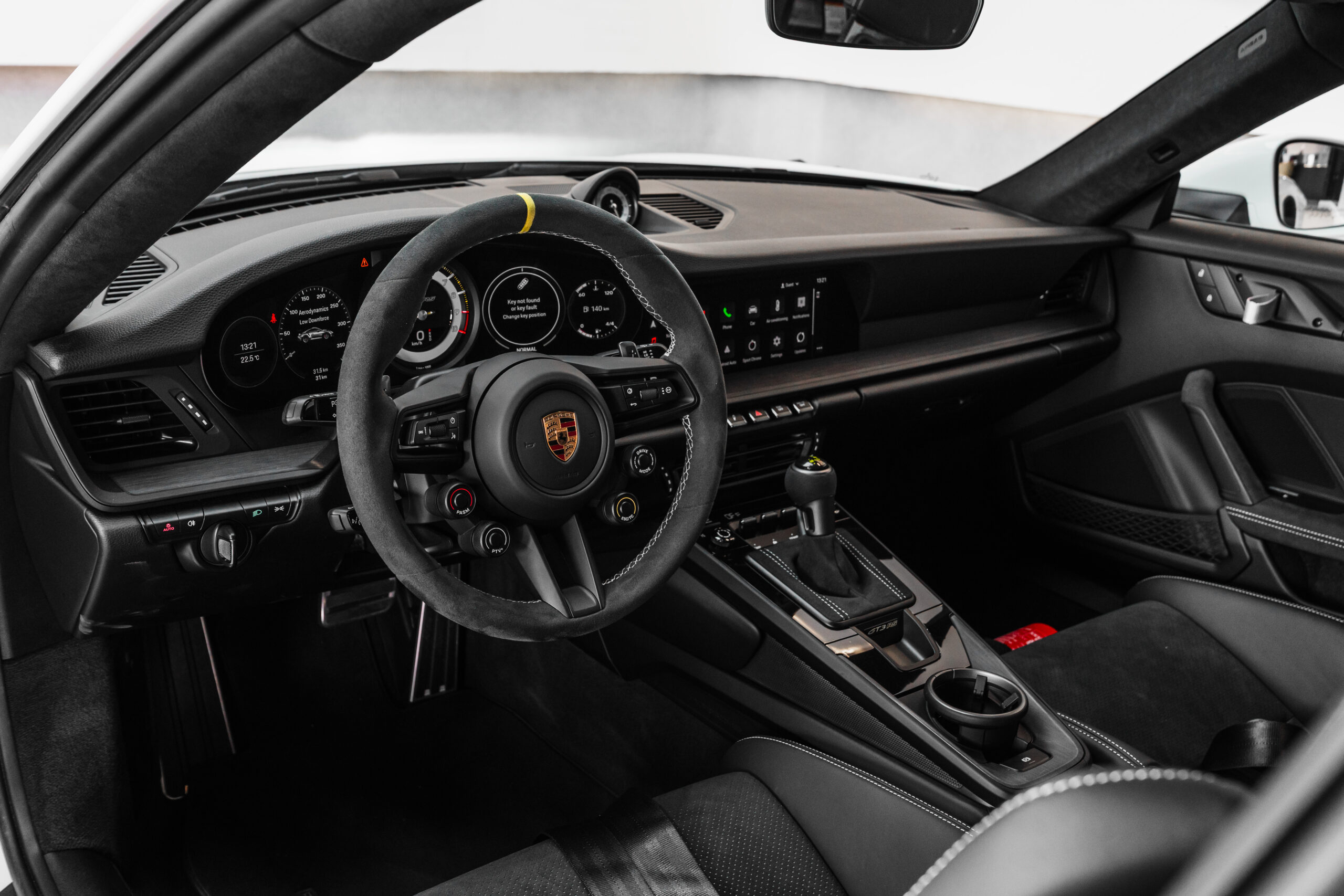 mkrentacar | Porsche GT3 RS Vehicle Image